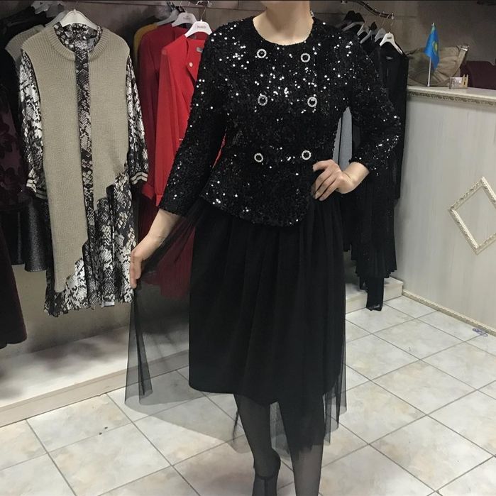 Платья с блеском