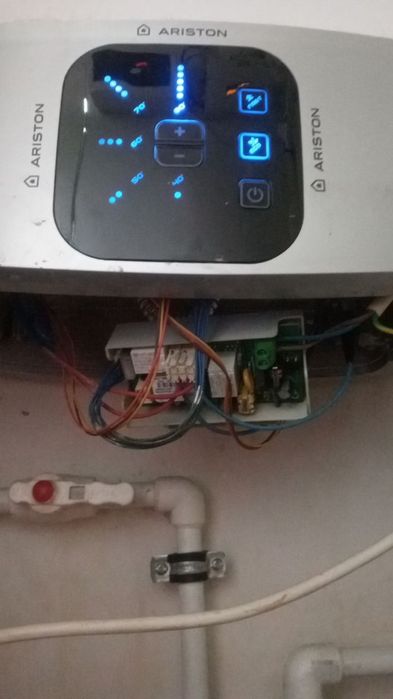 Ремонт установка Аристон Бойлер ваданагриватель