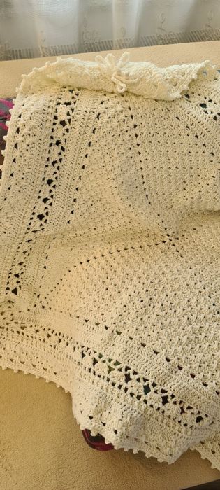 Păturici croșetate handmade