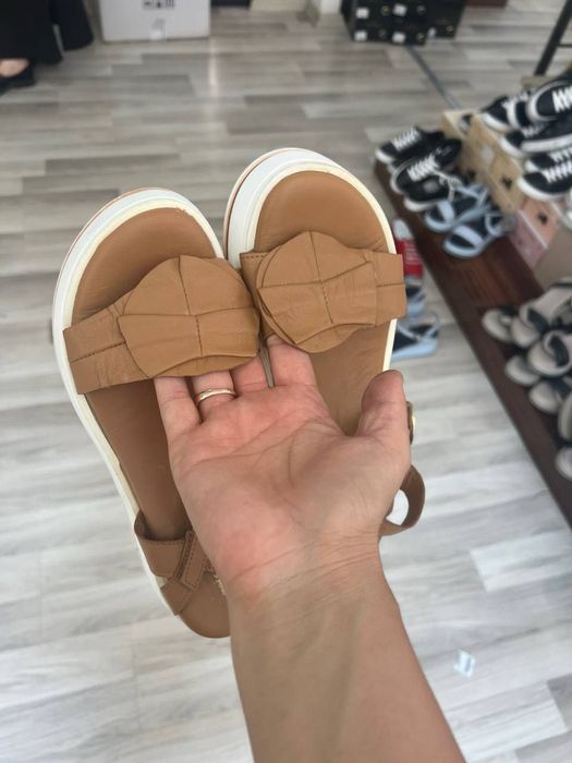 Turkiya basanochka. 2 xil rang-oq, jigarrang.  38 razmer