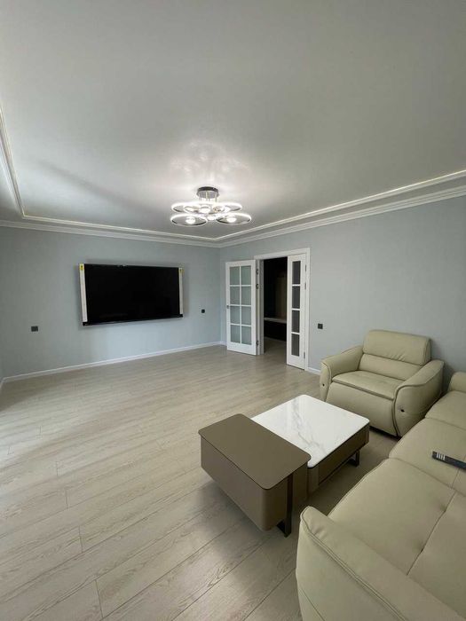 3комнатная квартира ремонт Спецплан Кирпич Лифт 107м2 Дархан КС