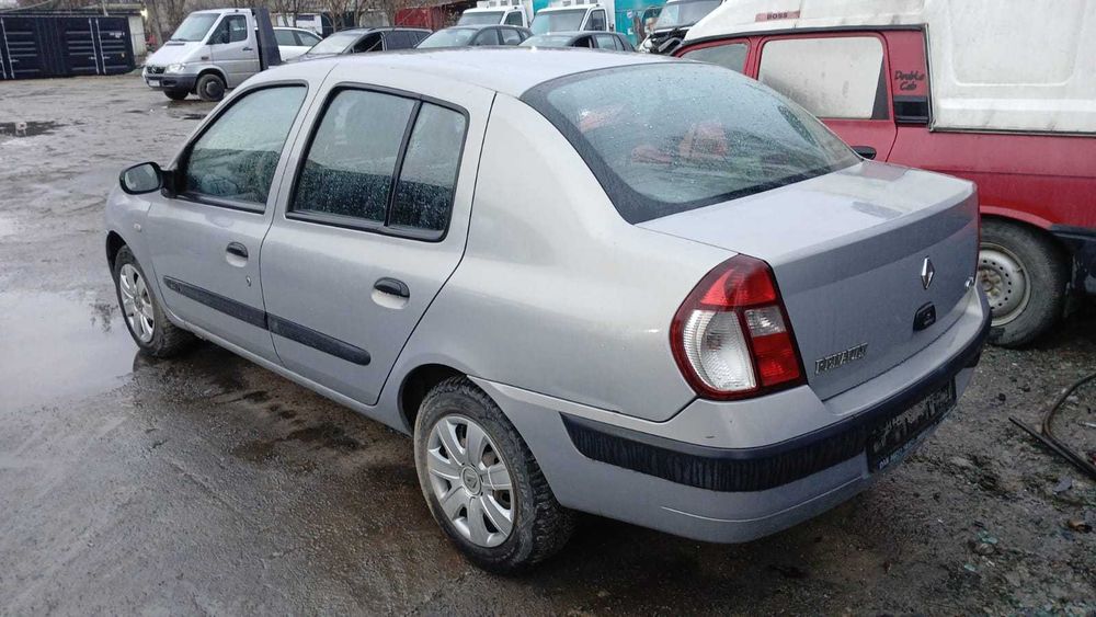 Dezmembrez Renault Clio 1.5 Diesel EURO 3 DIN 2005