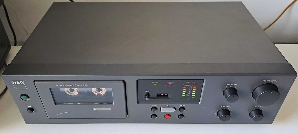 NAD 602 cassette deck tape stereo