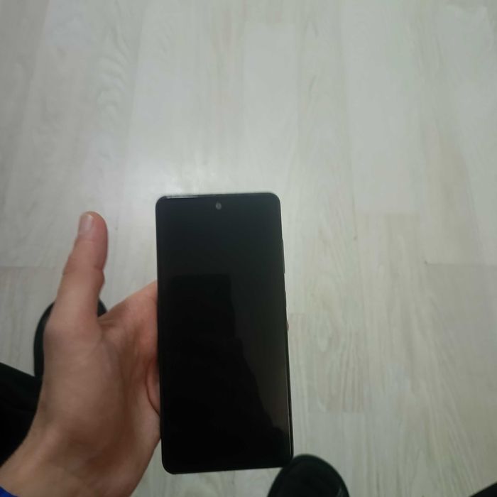 Продам Samsung A52