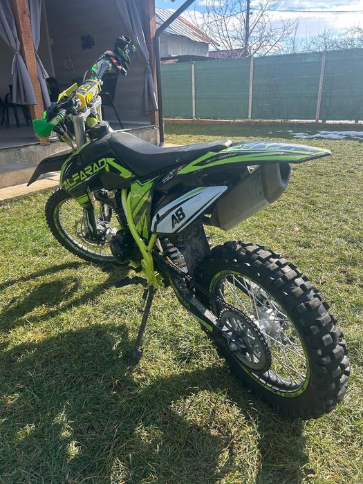 Motocicleta Alfarad