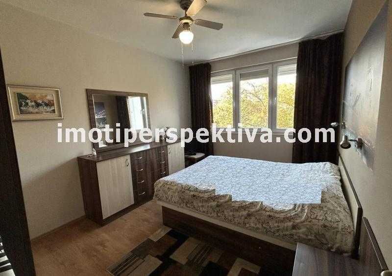 Продава се Тристаен апартамент в Пловдив, Център - 83 кв.м за 2025 €/кв.м - Снимка #5