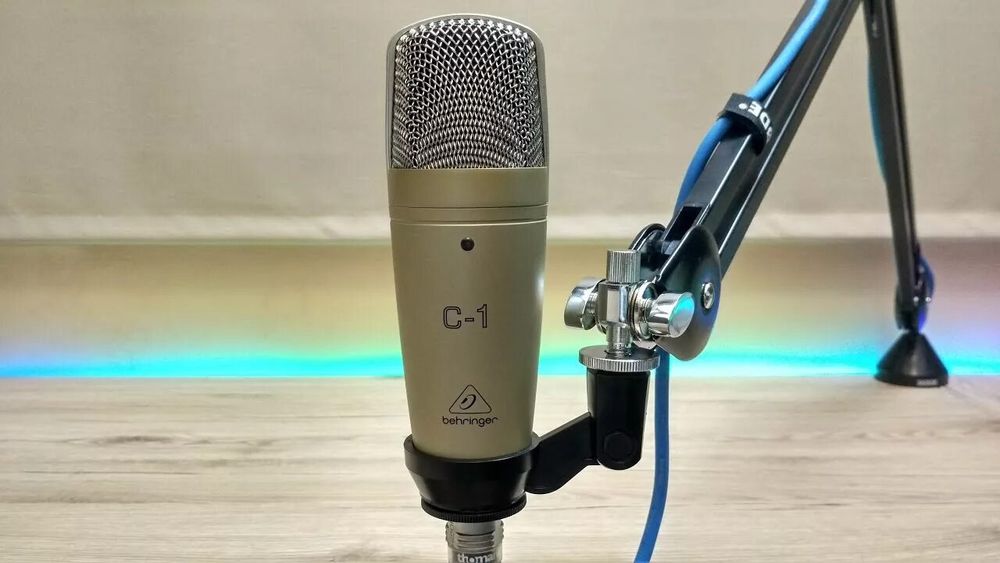 Микрофон behringer c-1