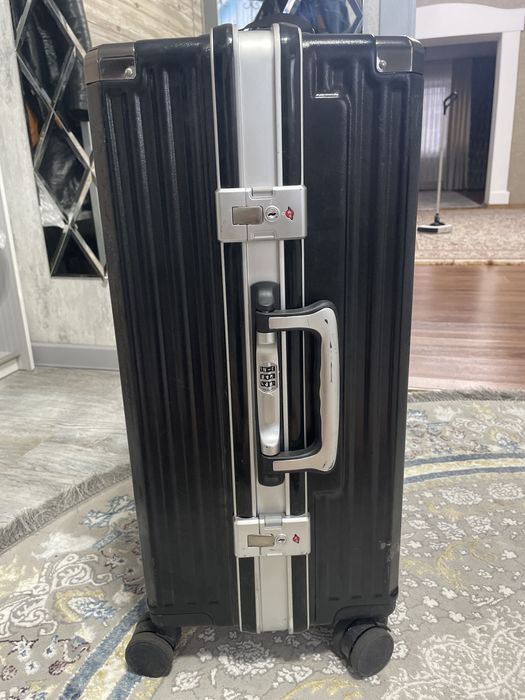 Чемодан новый