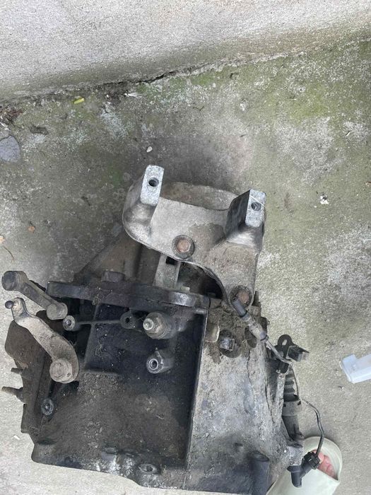 Cutie viteze peugeout 407