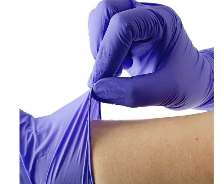 Перчатки нитриловые