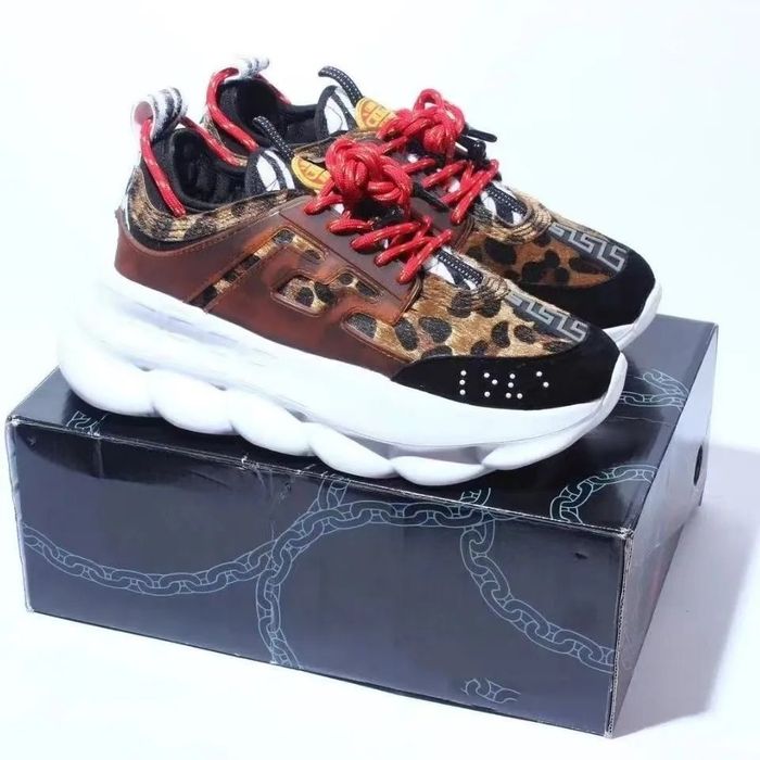 Versace chain reaction