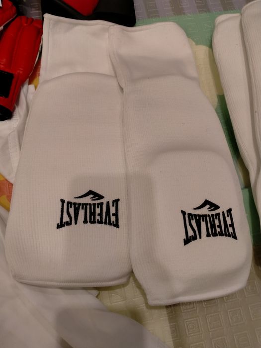 Продам кимоно с защитами