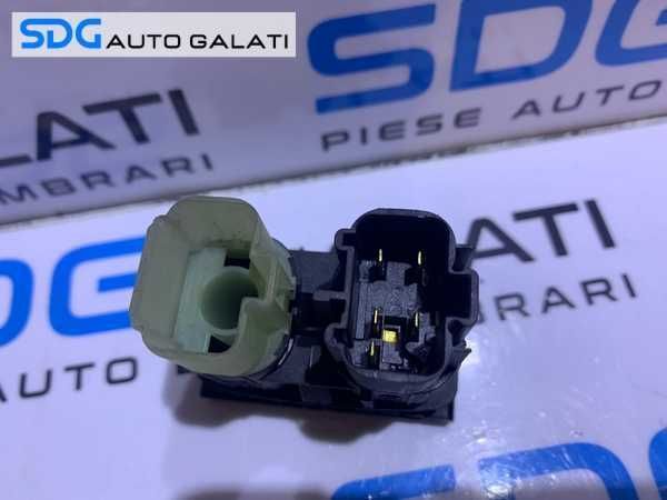 Buton Actionare Deschidere Hayon Capota Portbagaj Ford Mondeo MK 3 2000 - 2007 Cod 1S7T-19B514-AA 1S7T19B514AA [D0605]