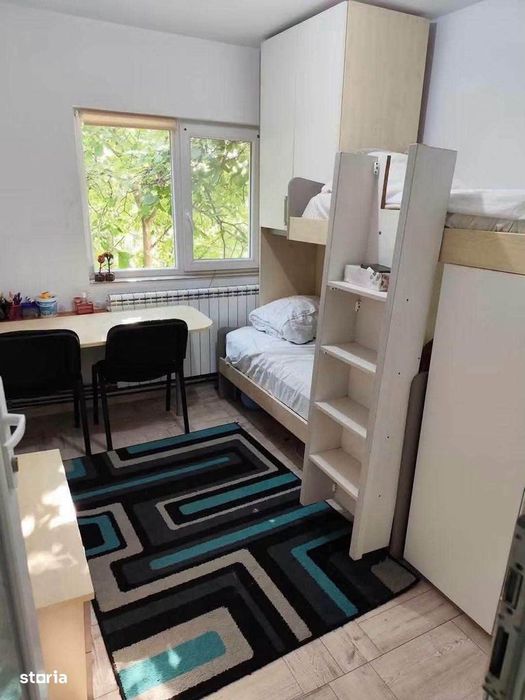 De vanzare apartament cu 2 camere, etajul 2, zona Piata Mare 54000euro