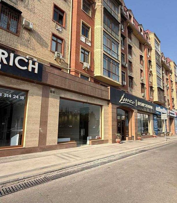 Продаётся нежилое пом :  5 кв Ресторан Шохсарой