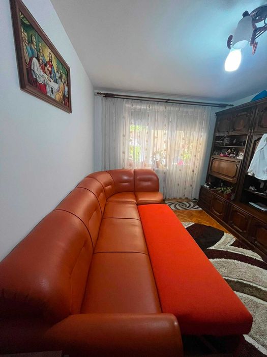 Canapea colțar extensibilă