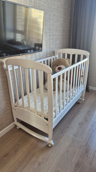 Продам кроватку детскую