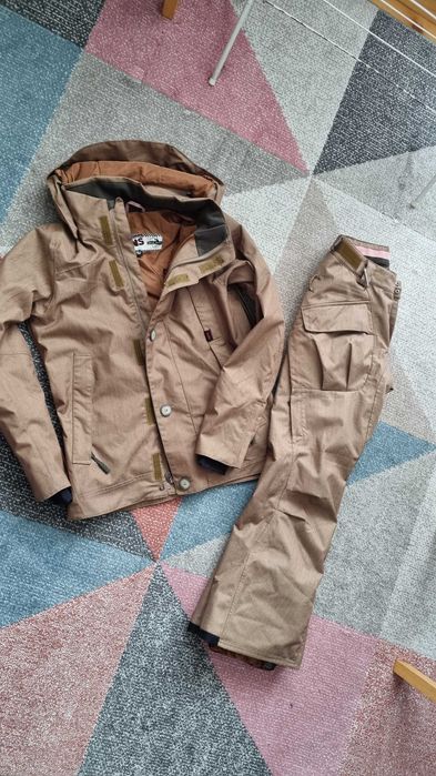 Дамско дки яке и долнище Vans