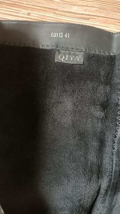 Продам демисезонные сапоги