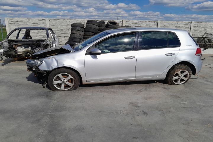 Motoras stergator luneta 0390201207 / 5K6955711B 0390201207 / 5K69557