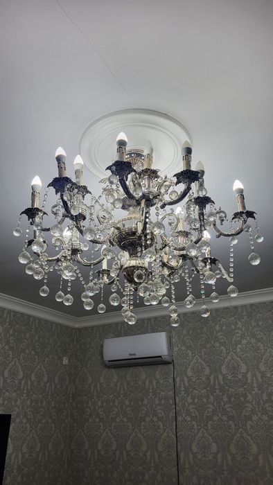 Продам люстры б/ у , в шорошем состоянии