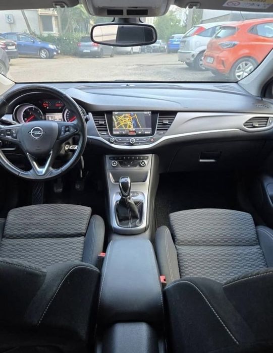 Opel astra 2018.