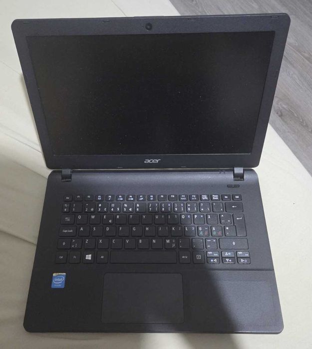 Компактен 13.3" Acer Aspire ES1-311 – С  SSD Samsung