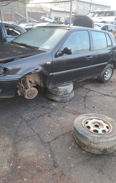 Usa spate stanga Volkswagen VW Polo a 3-a generatie 6N (facelift)