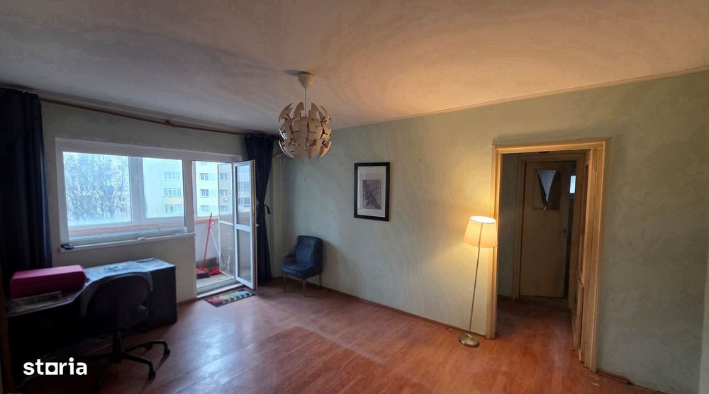Vanzare apartament 2 camere Militari-Lujerului, etaj 5, an 1982