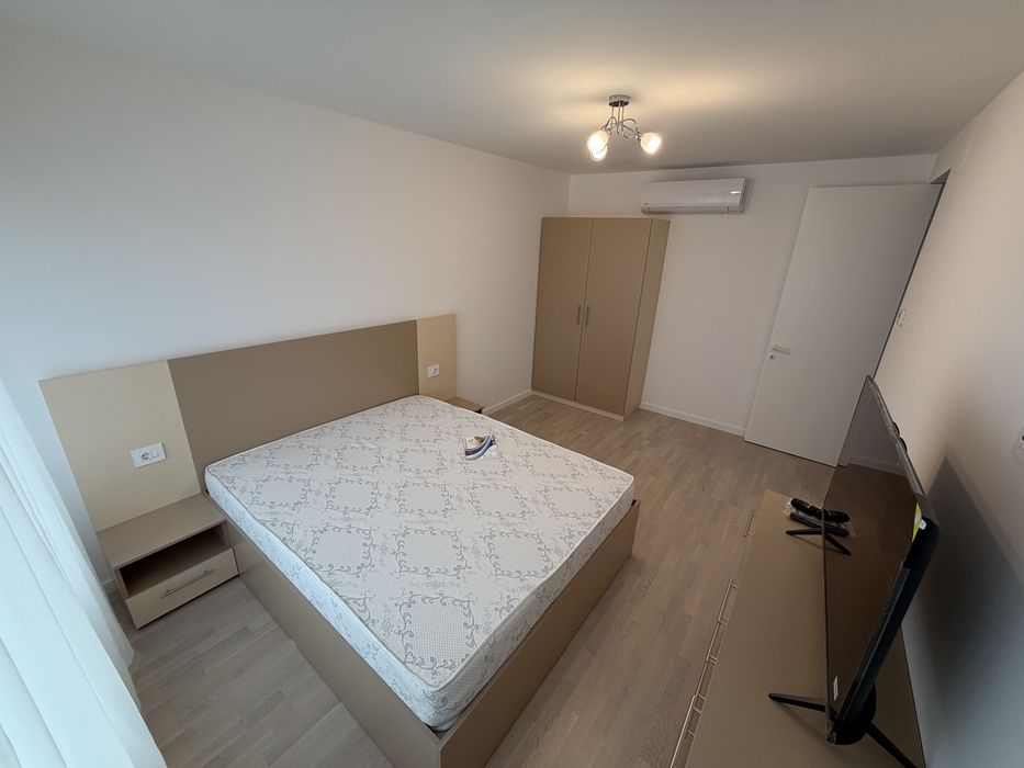 Inchiriez apartament Bucegi nr.12