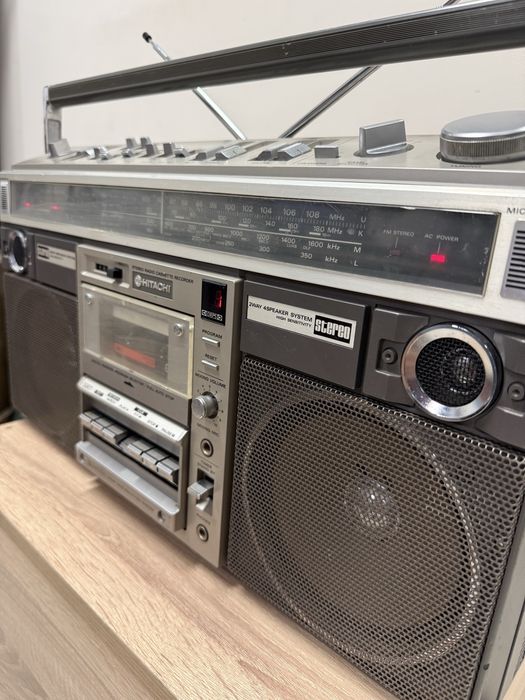 Ретро радиокасетофон HITACHI TRK-8190 E - Boombox - профилактиран
