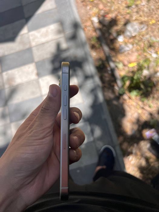 Iphone 15 pro с гаранти