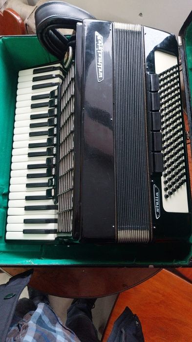 Vand acordeon Welmister stella 120 basi