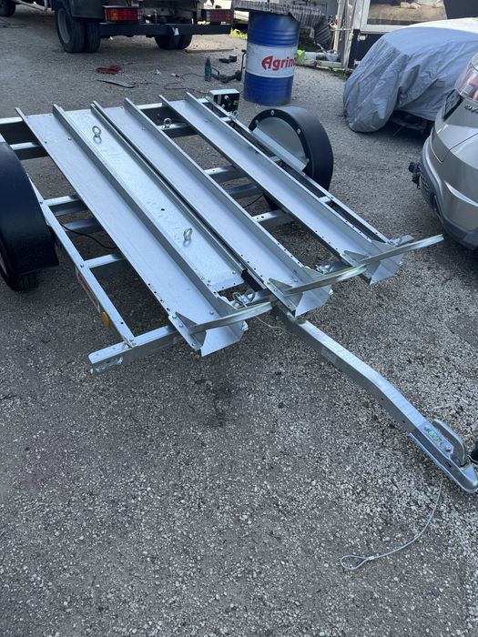 Платформа за автомобили под наем!Платформите са нови!