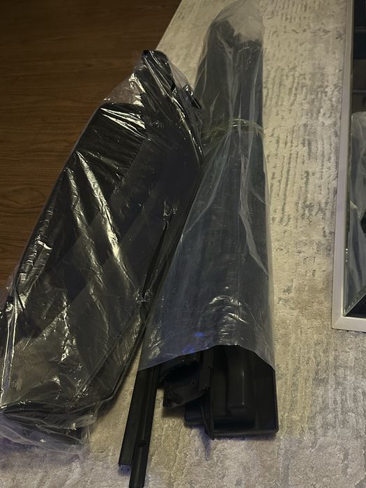 Lip si pragrui laterale