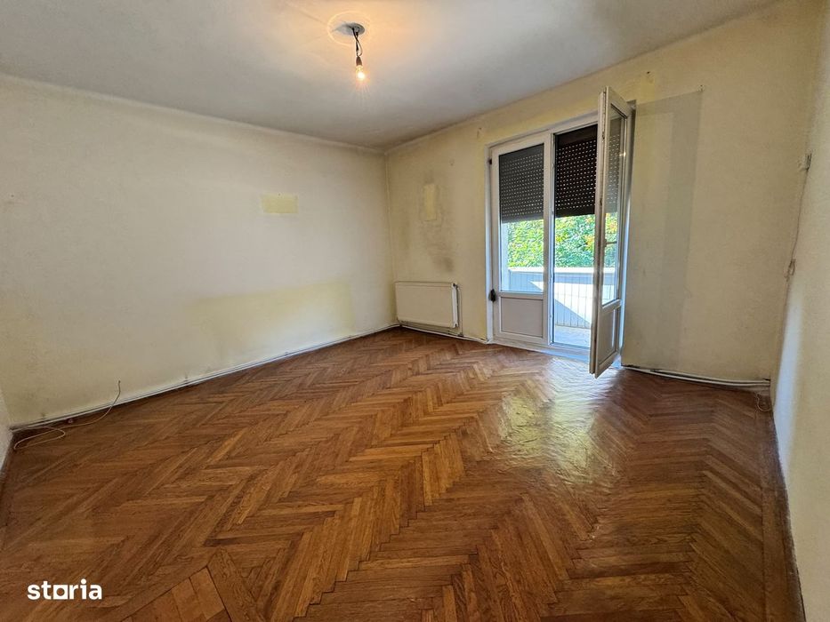Apartament cu doua camere,  lângă restaurantul "Rodica "