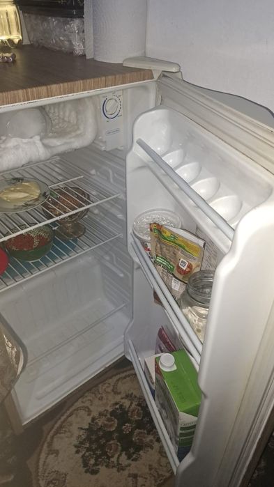 Продам холодильник