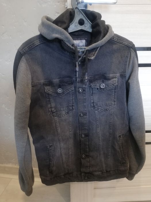 Джинсовая куртка-байка.