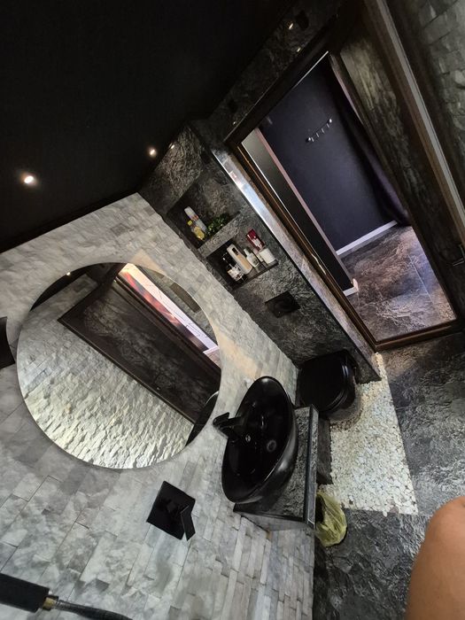 Inchiriez apartament regim hotelier !