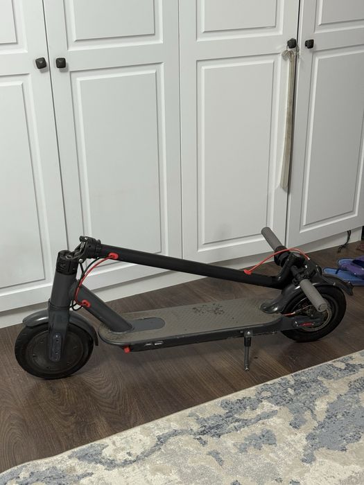 Электросамокат Xiaomi Scooter