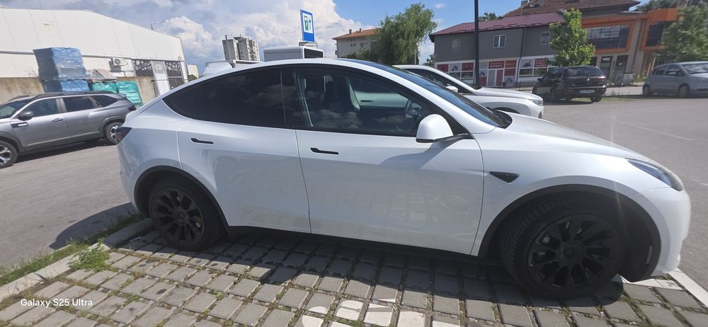 Tesla model Y  европеиска
