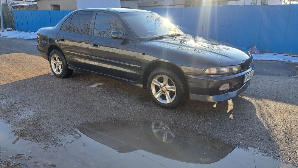 Митсубиси галант Е55