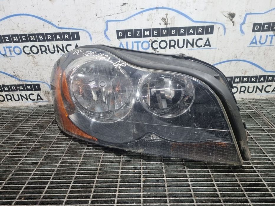 Far Dreapta Volvo XC90 Facelift 2007 - 2014 SUV 4 Usi (1224) Fara xenon