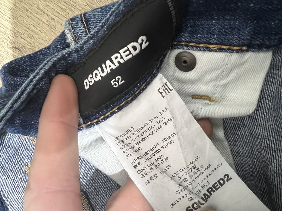 Blugi dsquared2 originali marimea 52