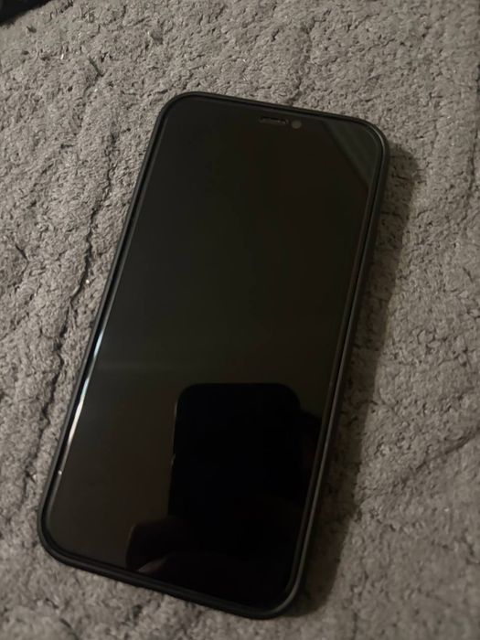 продам айфон 11 64gb