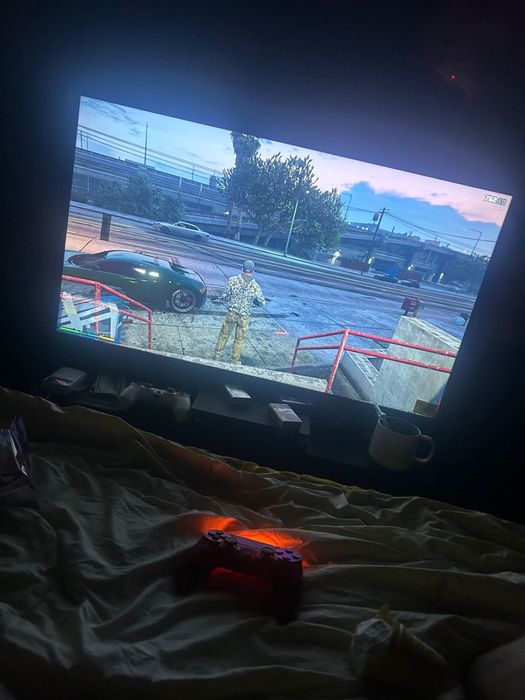 Продам плейсейшин 4