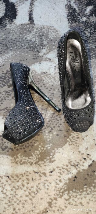Дамски обувки с висок ток Fama pastor, 34/35 номер