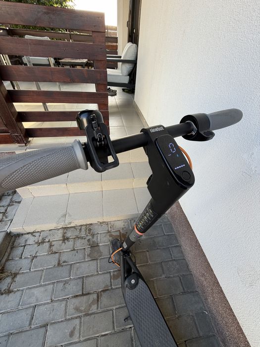 Tritineta Ninebot F40E, in stare foarte buna