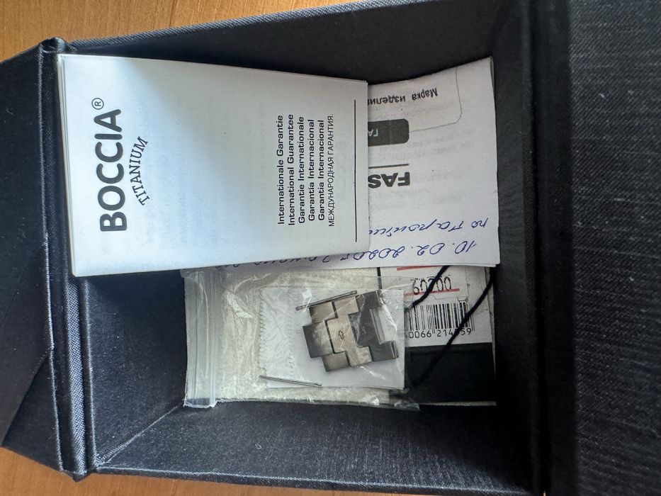 Продам часы новые