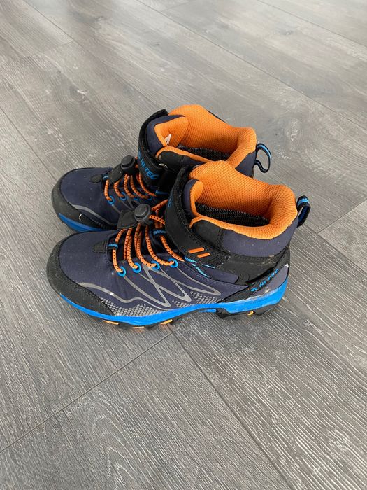 Ghete copii Hi-Tec marimea 31, stare foarte buna, impermeabile, sport